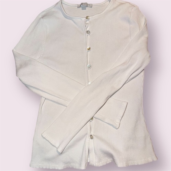 White Button-Up Ribbed Cardigan - Picture 6 of 8